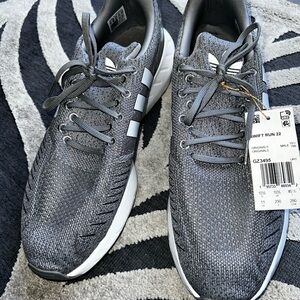 Brand New Adidas Men's Gray and White Sneakers- Swift Run 22